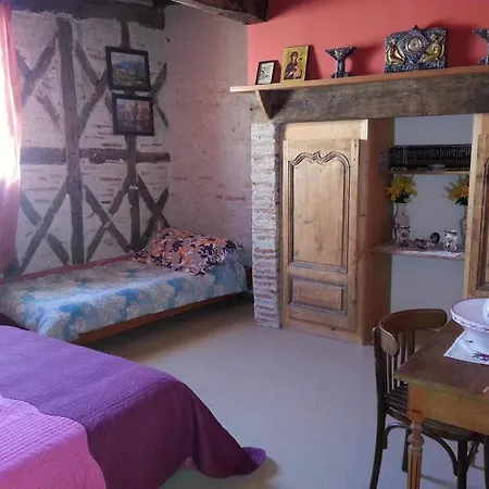 Pres De L'auberge בית נופש Saint-Antoine (Gers)