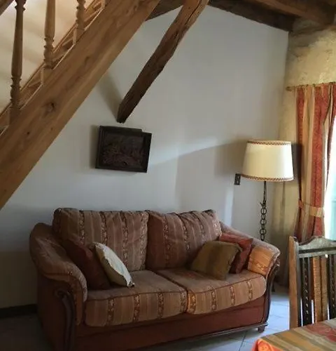 Pres De L'auberge Сasa de vacaciones