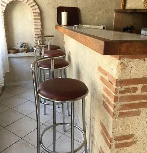 Дом отдыха Pres De L'auberge Saint-Antoine (Gers)